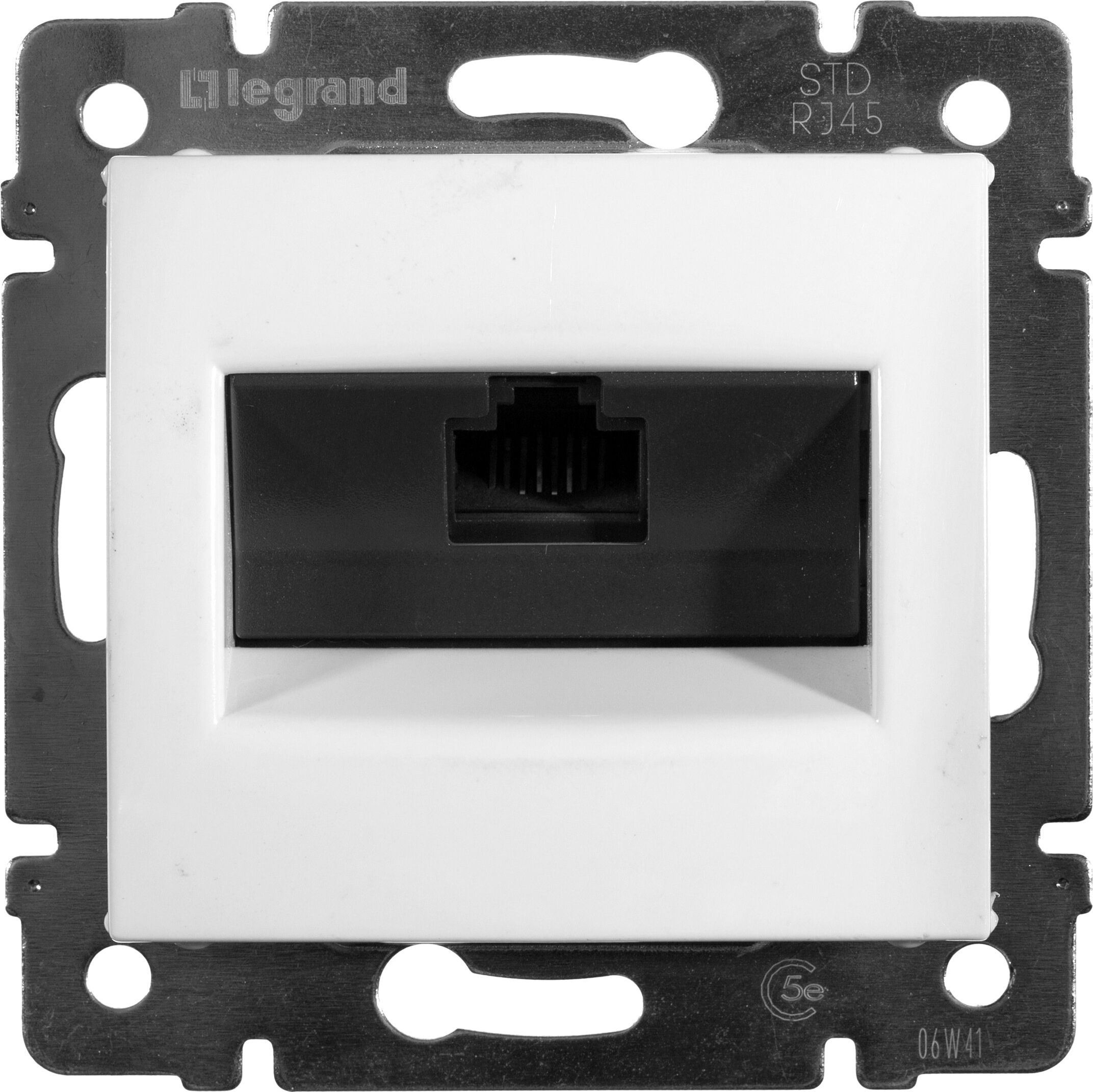 Изображение товара Розетка RJ-45 1 пост Legrand Valena белая, монтаж скрытый, IP20