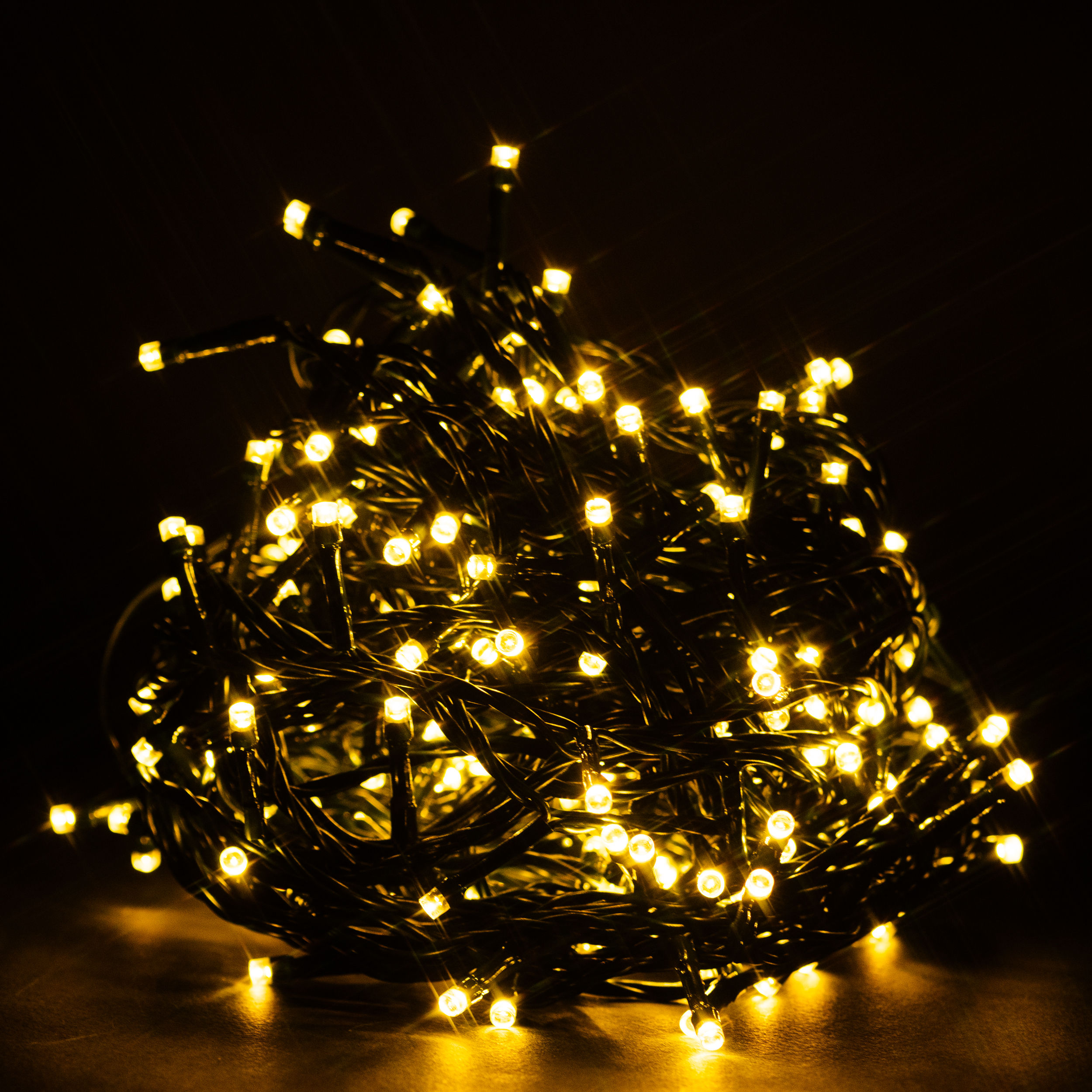 Изображение товара Внешняя гирлянда мишура 140 LED белый 16,1 м для уличного декора