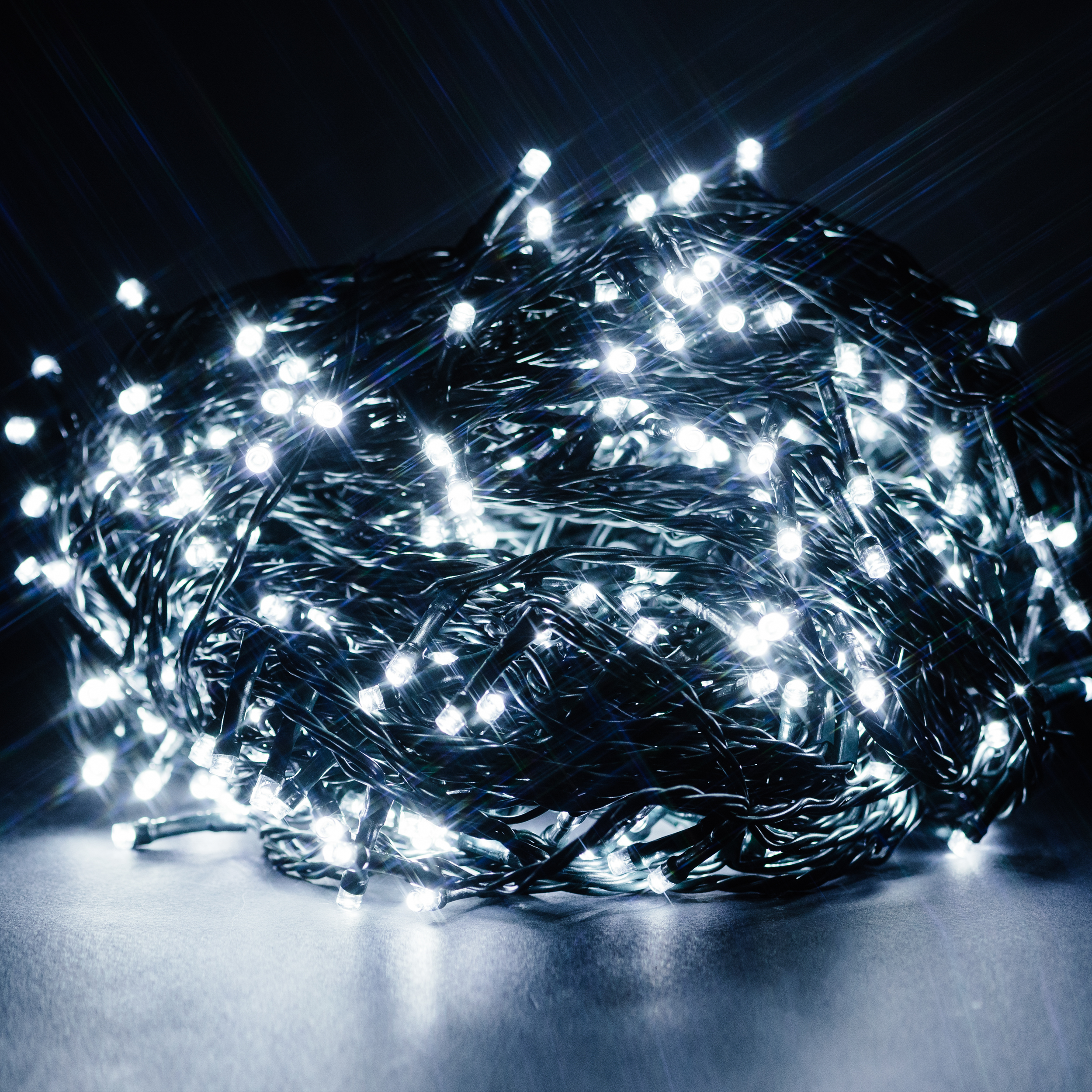 Изображение товара Уличная гирлянда из 140 LED с контроллером 16,1 м белый свет