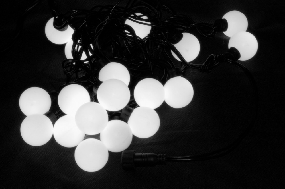 Изображение товара Внутренняя светодиодная гирлянда SH Lights Шарики 50 LED белая 7,5 м