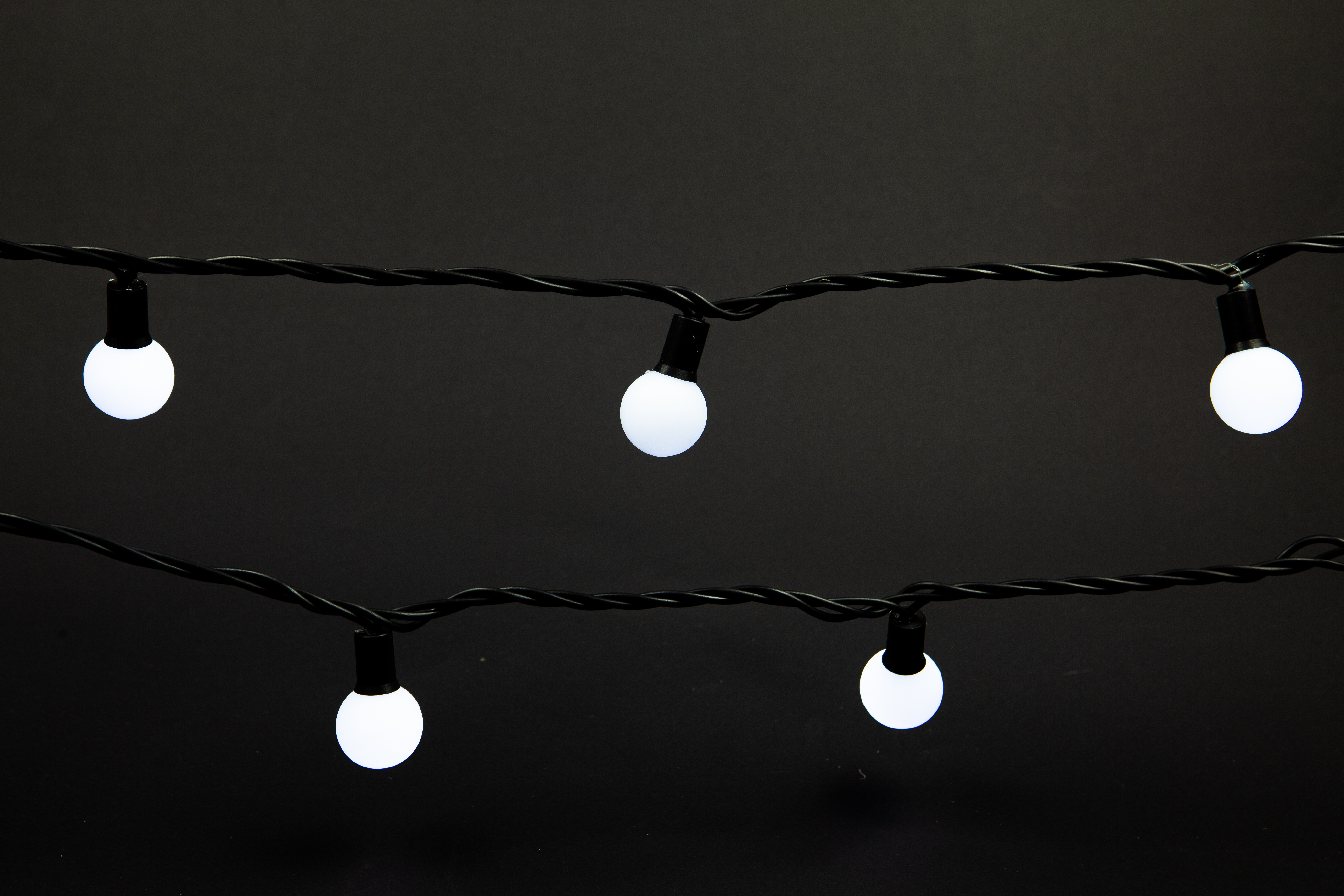 Изображение товара Гирлянда универсальная нить 100 LED 15 м для праздничного и уличного декора