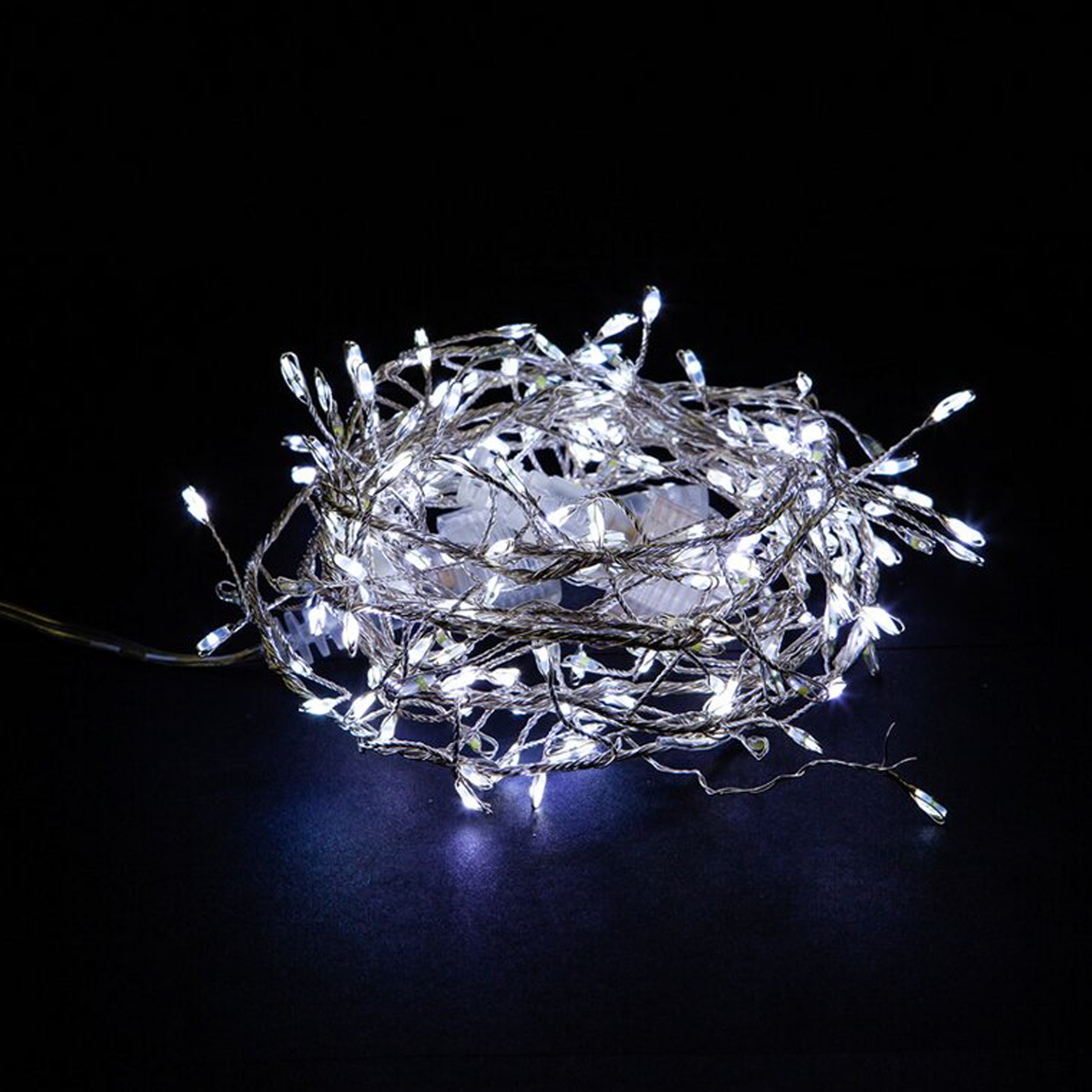 Изображение товара Гирлянда внешняя нить Фейерверк SH LIGHTS 200 LED белый 2 м