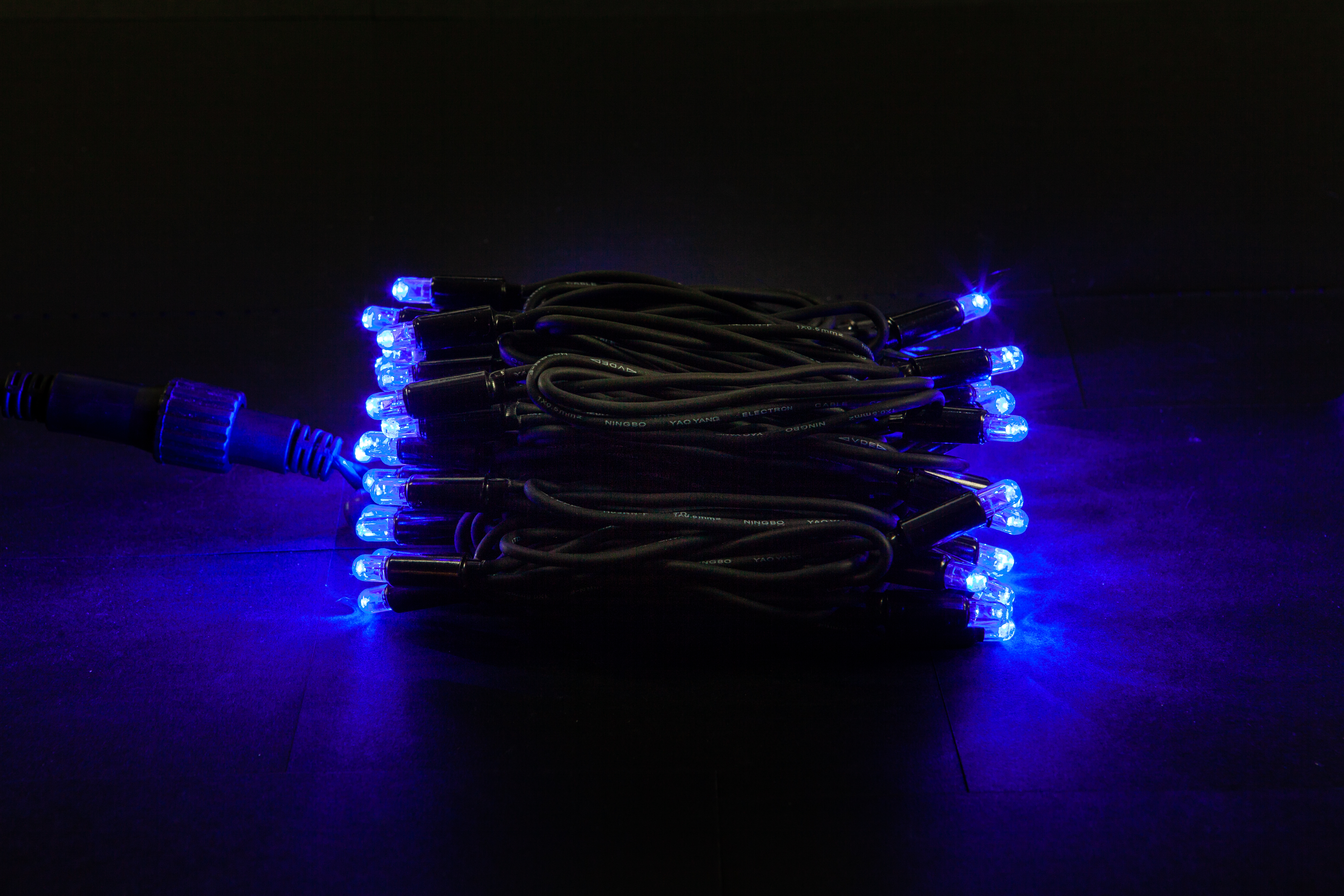 Изображение товара Гирлянда внешняя нить System Prof 50 LED синий 5 м для улицы и помещений