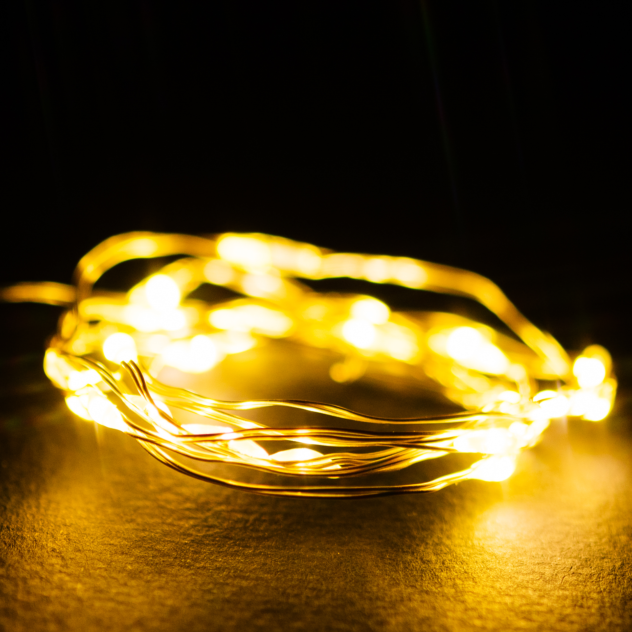 Изображение товара Гирлянда Нить 20 LED теплый белый 1 м для украшения интерьера и праздников