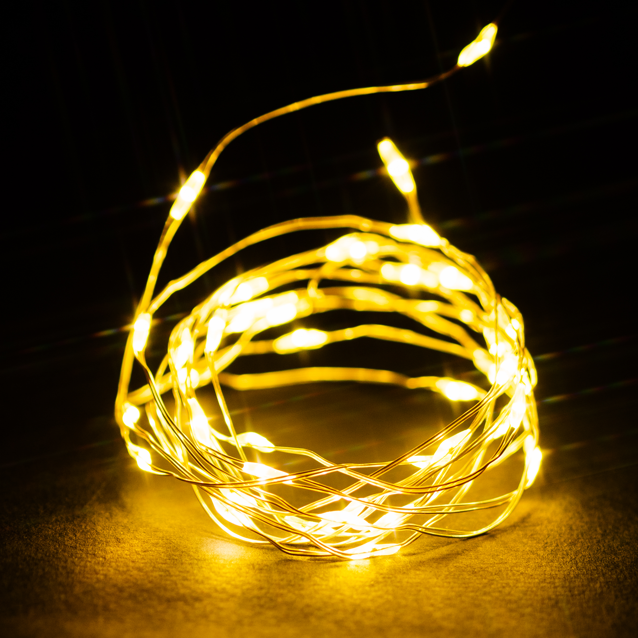 Изображение товара Гирлянда внутренняя нить 40 LED белый 2 м для оформления интерьера