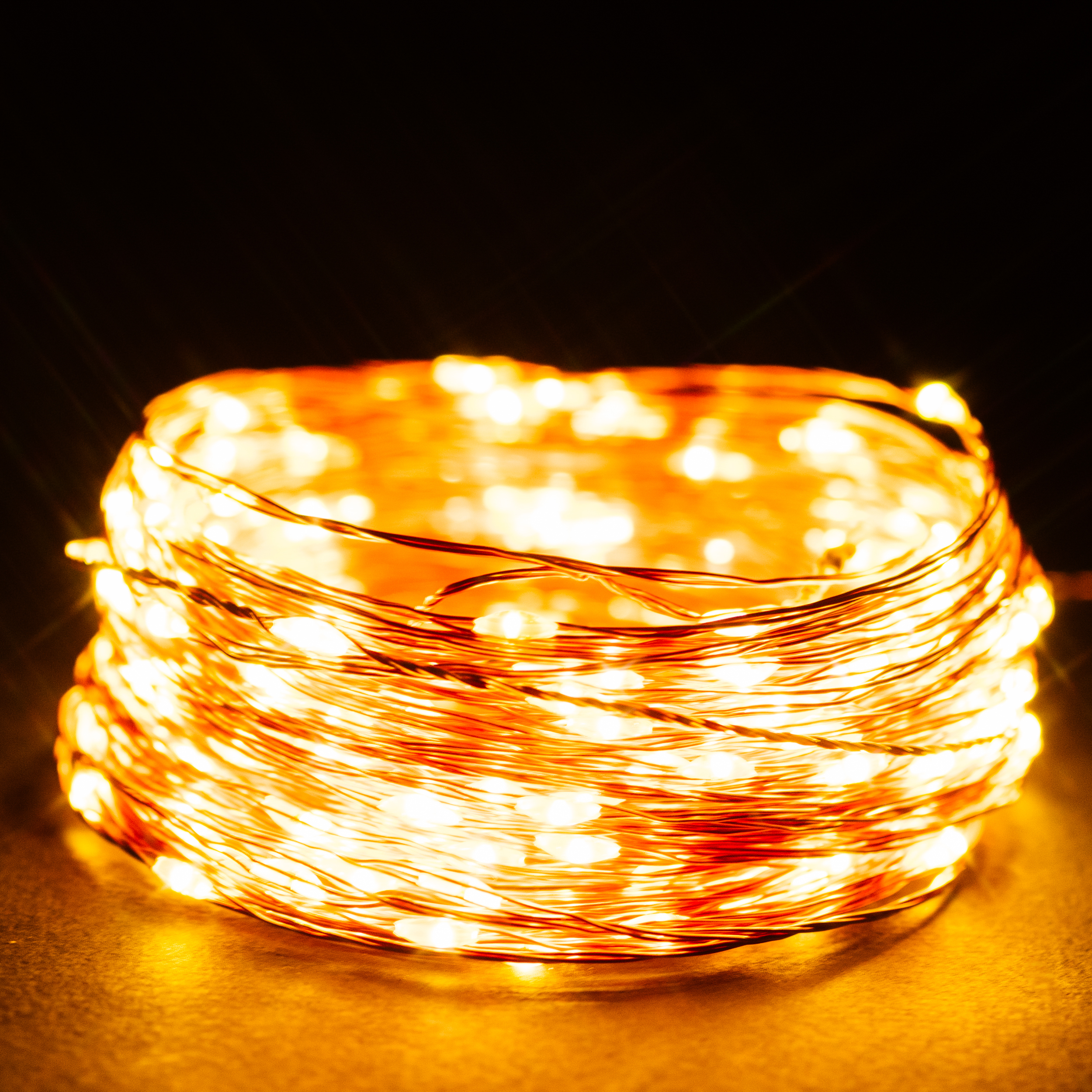 Изображение товара Гирлянда универсальная нить 200 LED белый 18,9 м для улицы и интерьера