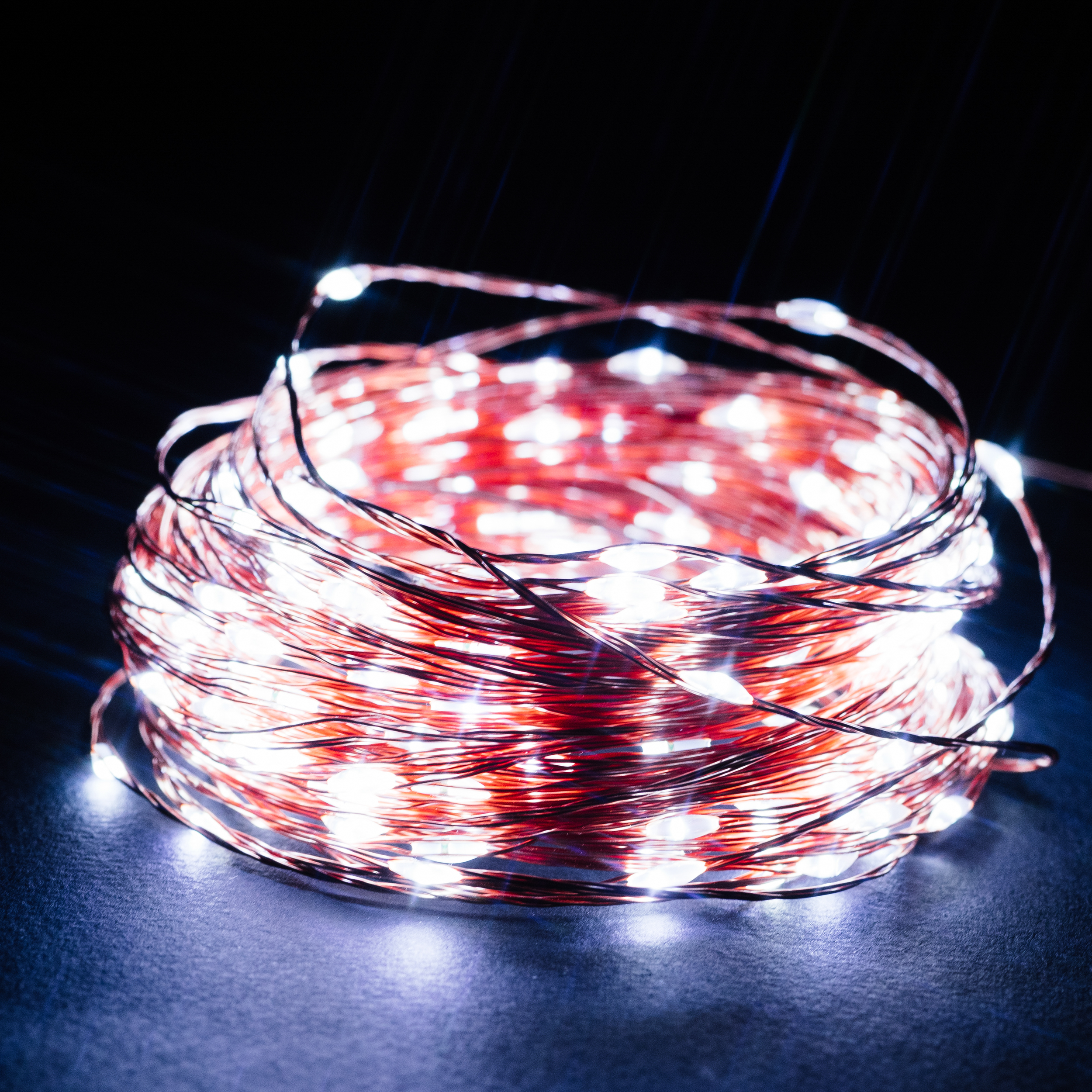 Изображение товара Гирлянда Нить 200 LED холодный белый 18, 9 м - универсальное украшение