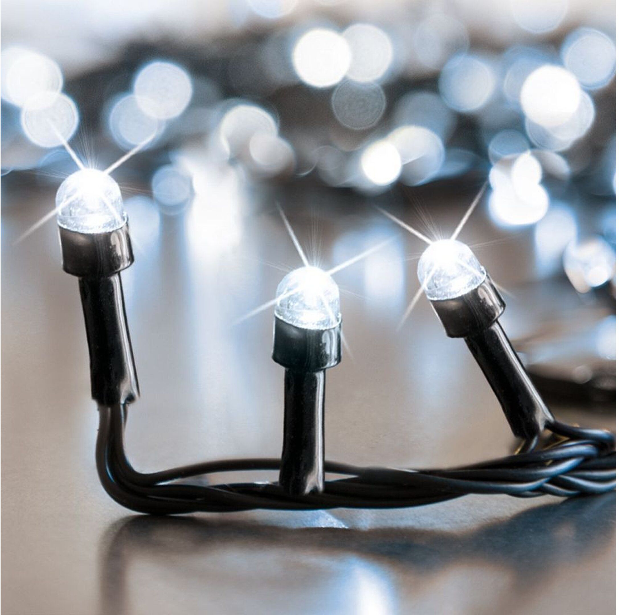 Изображение товара Гирлянда внутренняя нить B&H 100 LED белый 10 м