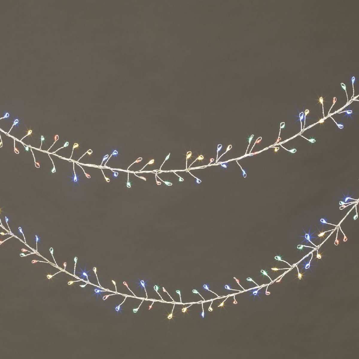 Изображение товара Гирлянда универсальная нить  240 LED многоцветный 2,4 м