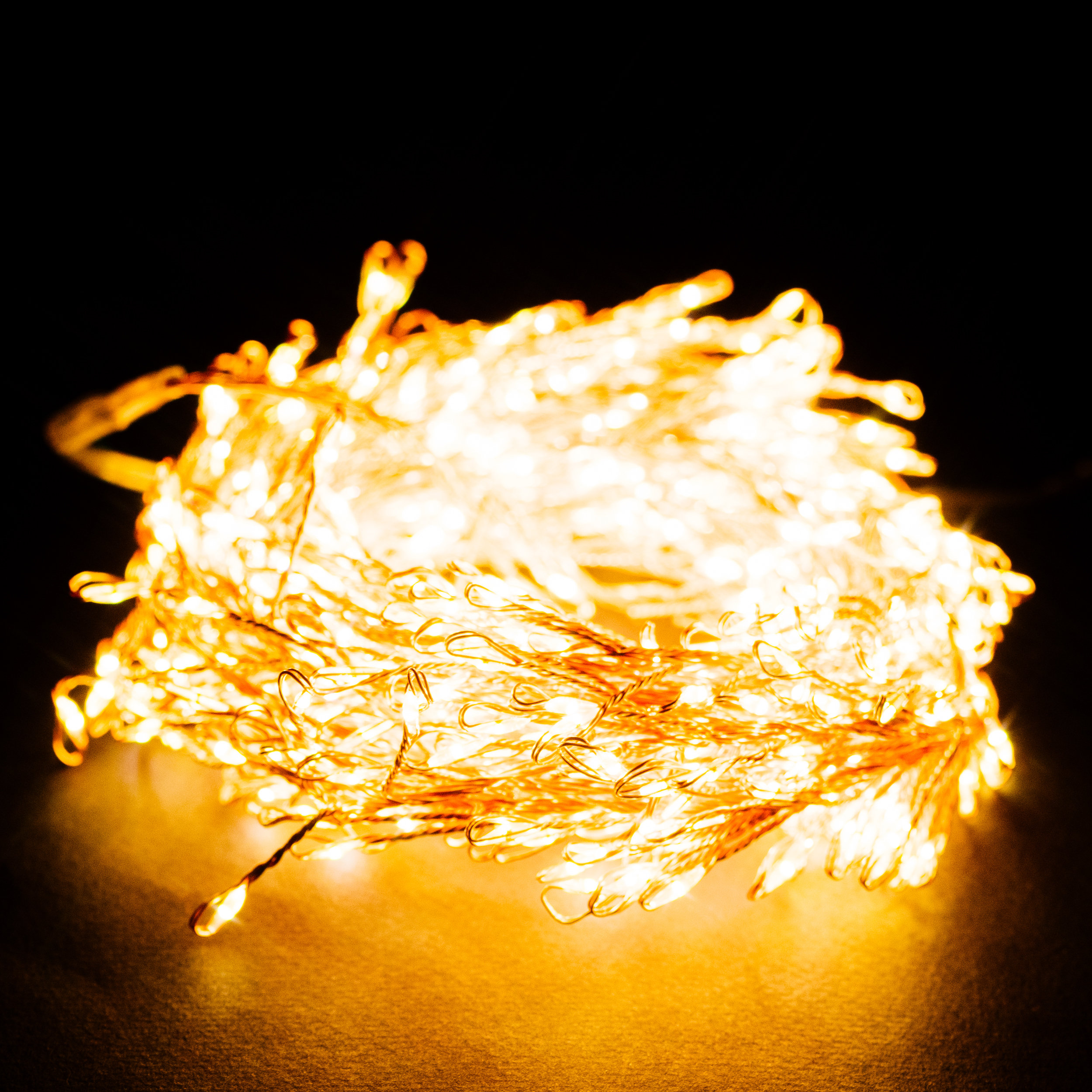 Изображение товара Гирлянда универсальная нить 480 LED белый 4,8 м для украшения интерьера и улицы