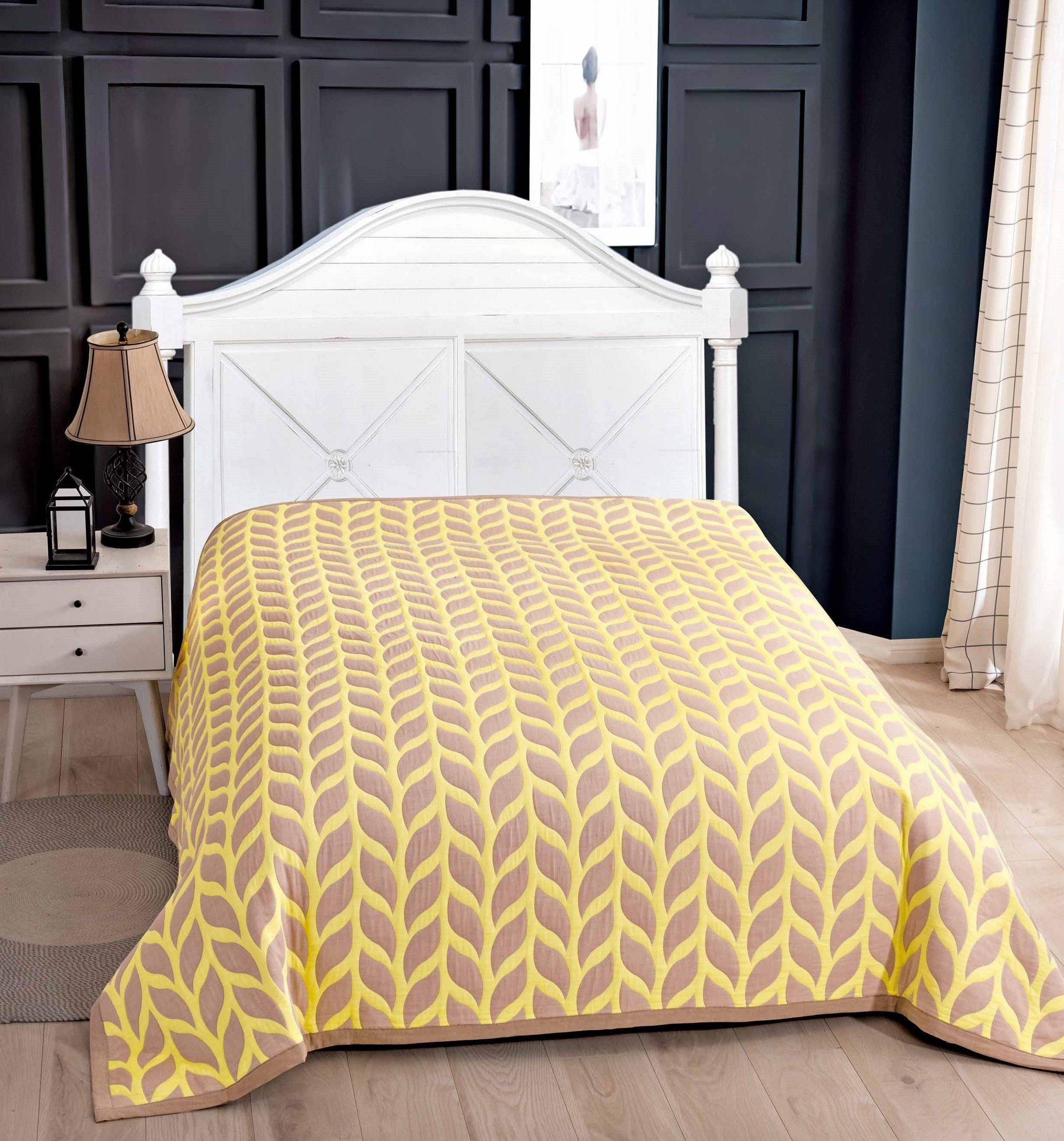 Изображение товара Покрывало жаккард KYUAR желтое 220x230 см с хлопковым напылением