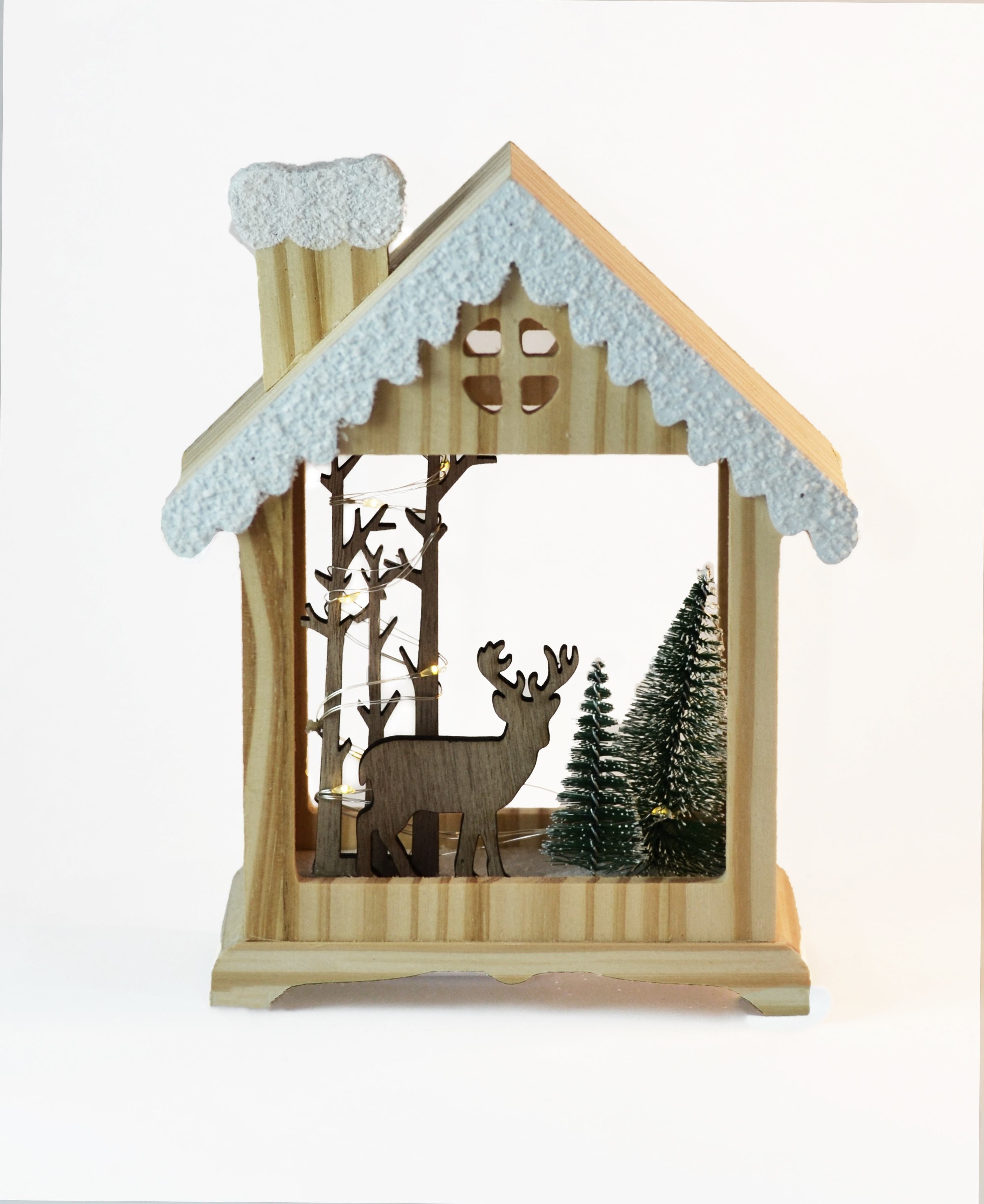 Изображение товара Новогодний деревянный домик в виде дерева 20, 5 см - праздничный декор