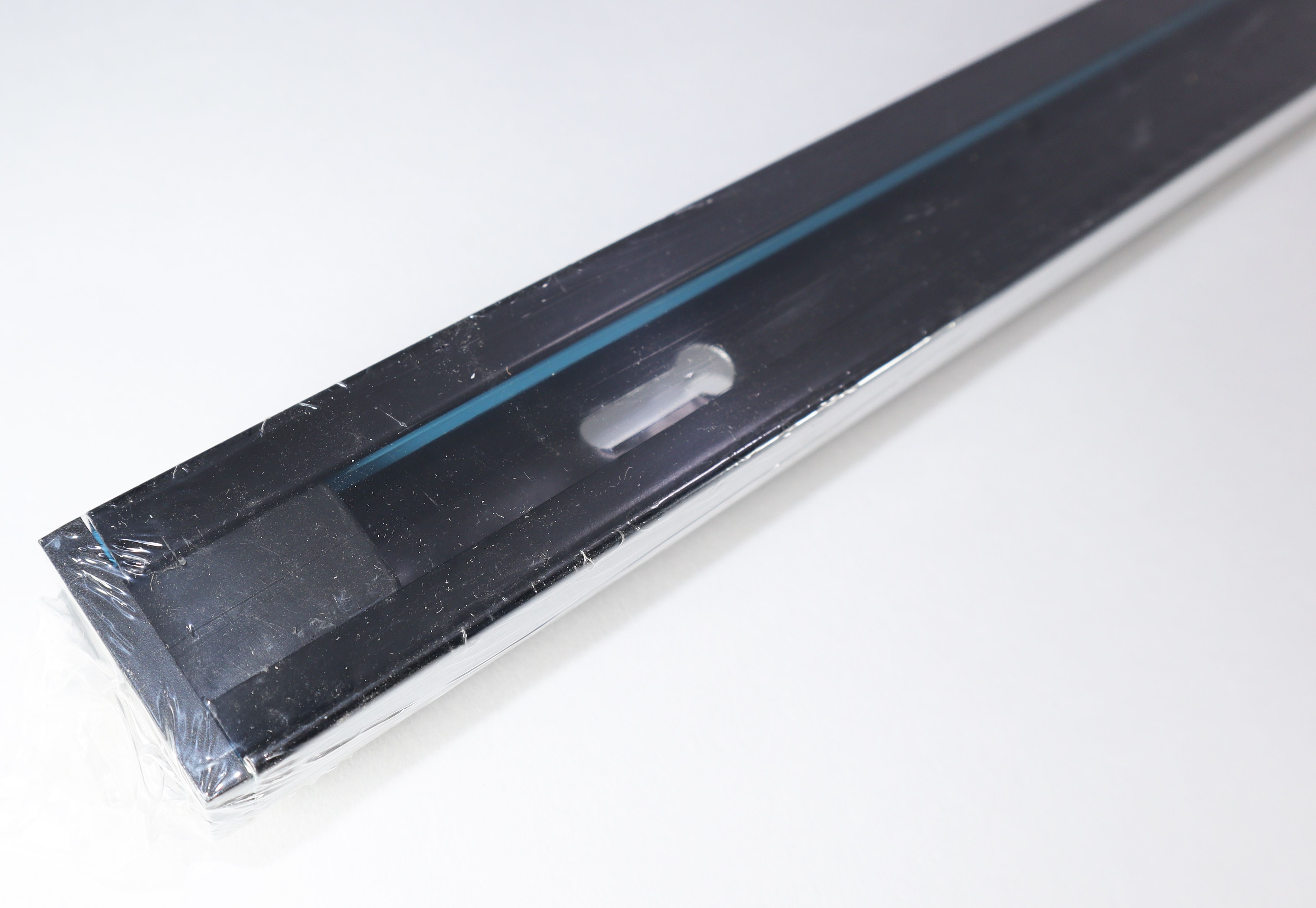 Изображение товара Шинопровод черный однофазный алюминиевый 2 метр LIGHT TRACK SYSTEM HRZ00000918