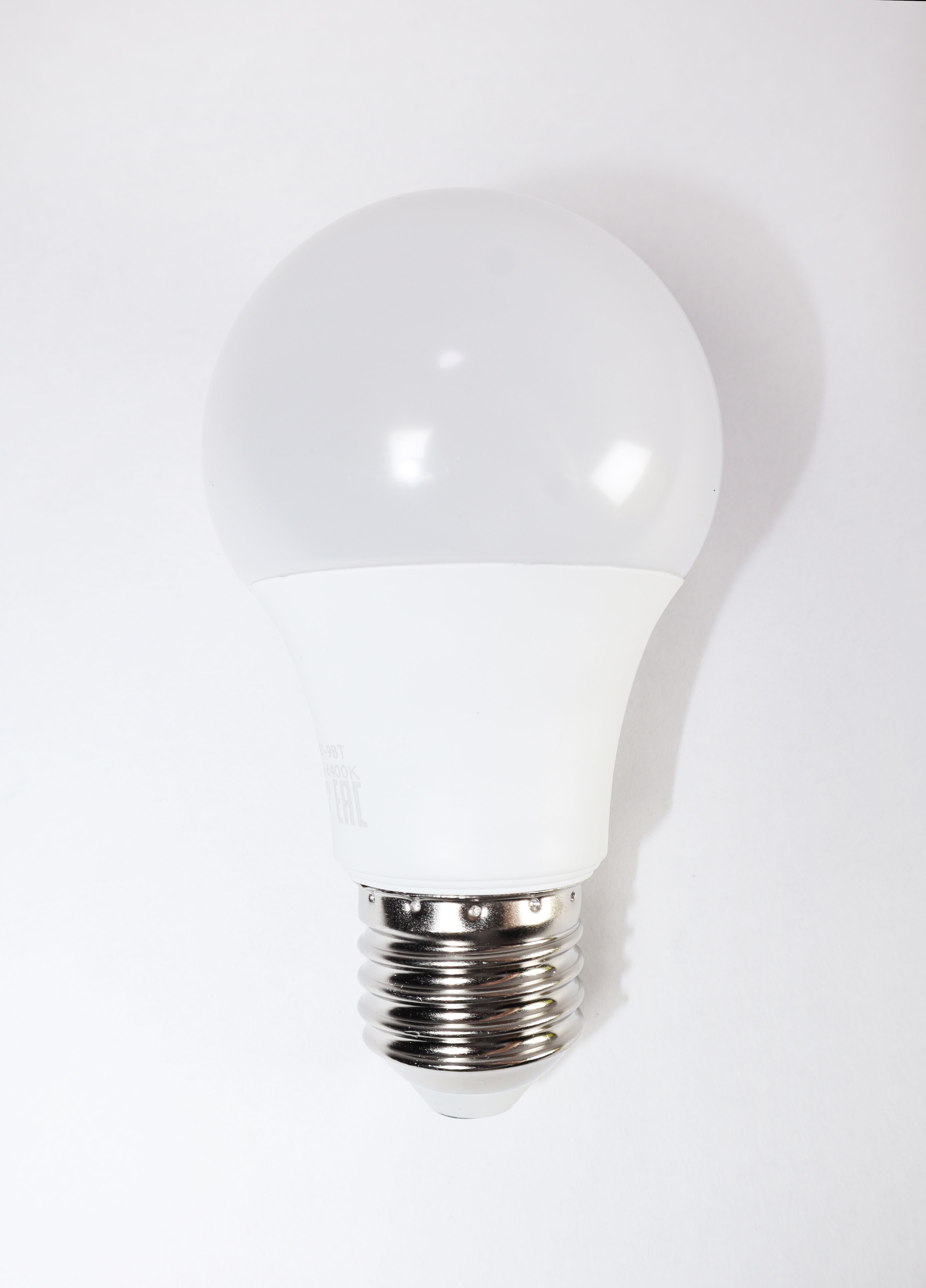 Изображение товара Светодиодная лампа N-200051 9Вт 6400К Е27 А60 165-265V