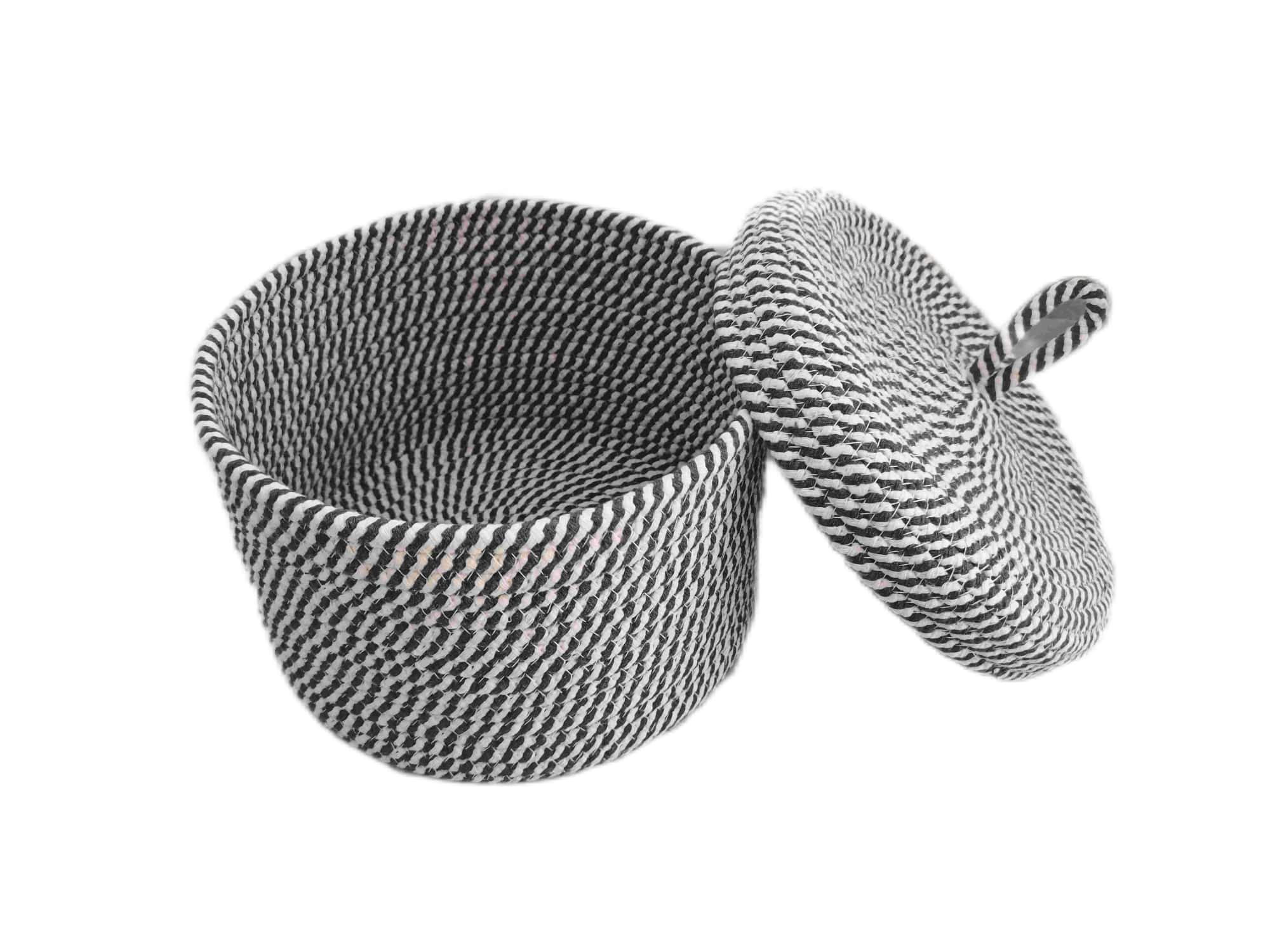 Изображение товара Корзина плетеная для хранения TrendTime с крышкой 21x21x12 см