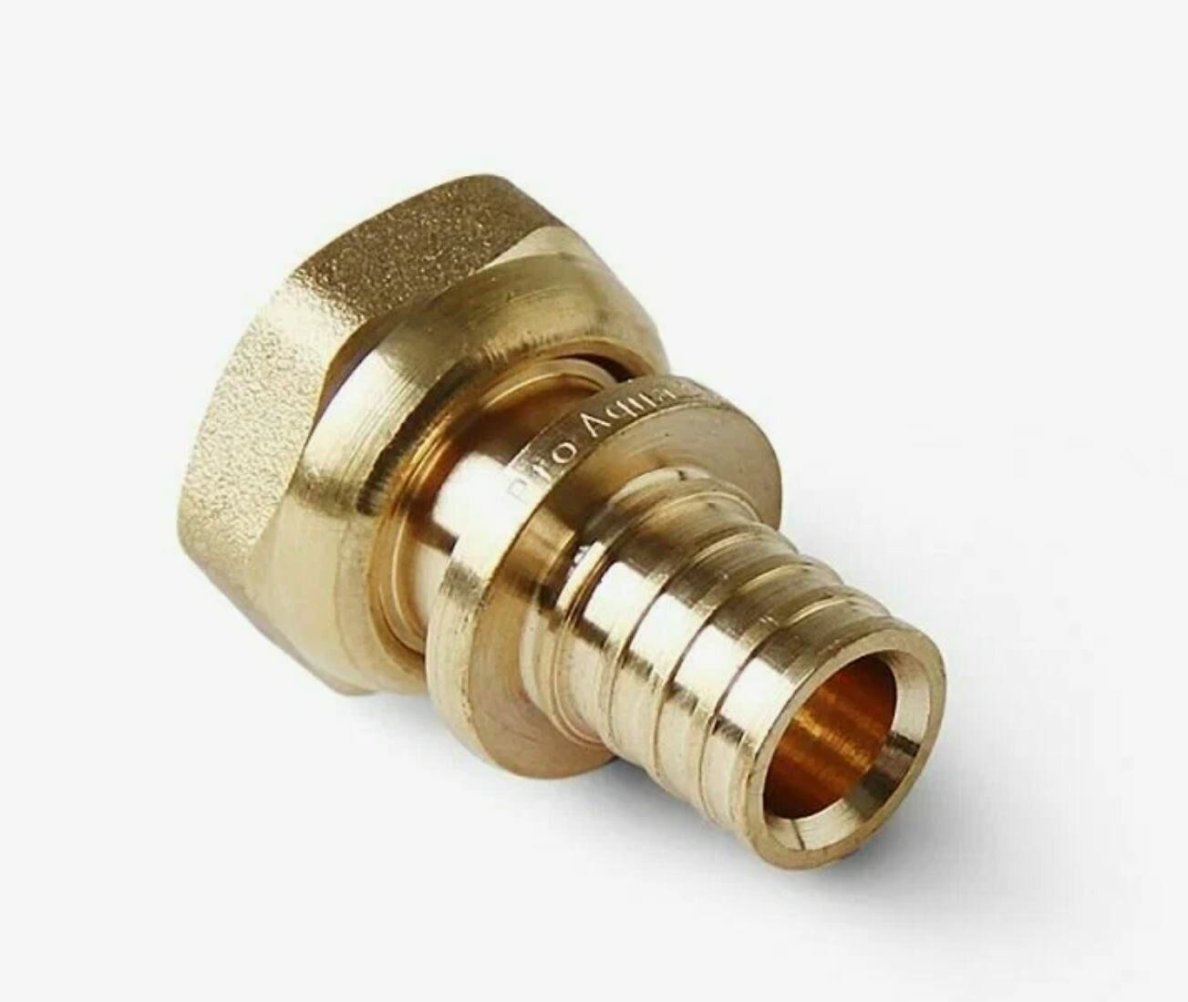 Изображение товара Муфта латунная с накидной гайкой 20х3/4 дюйма желтая RTP для водопровода