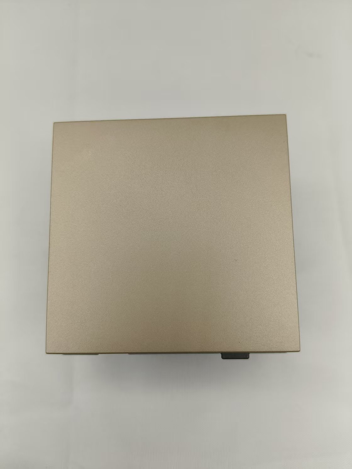 Изображение товара Выключатель 1-клавишный ALTECH Encore 7390 шампань