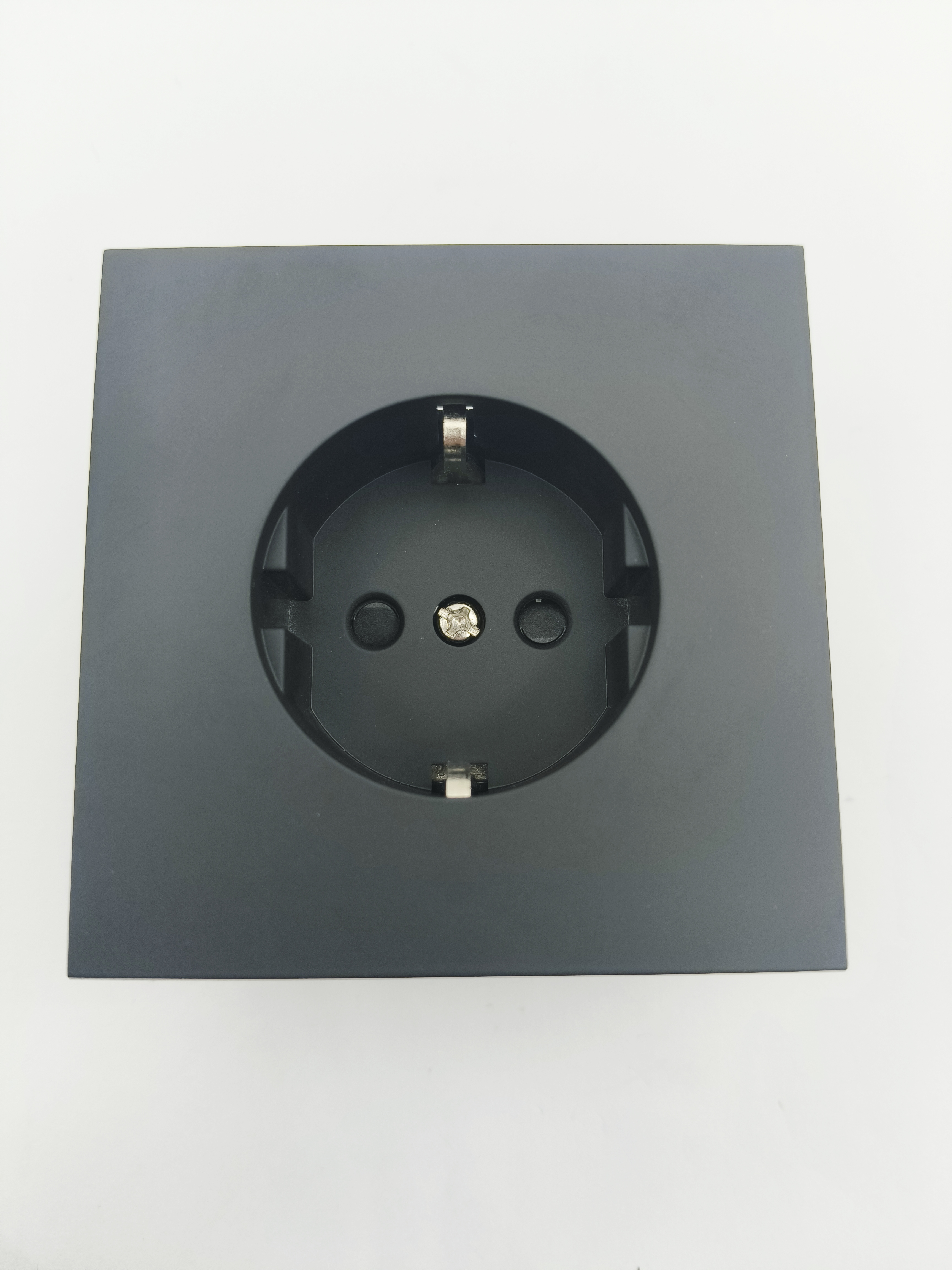 Изображение товара Розетка электрическая ALTECH Encore 7364 черный с защитой IP20