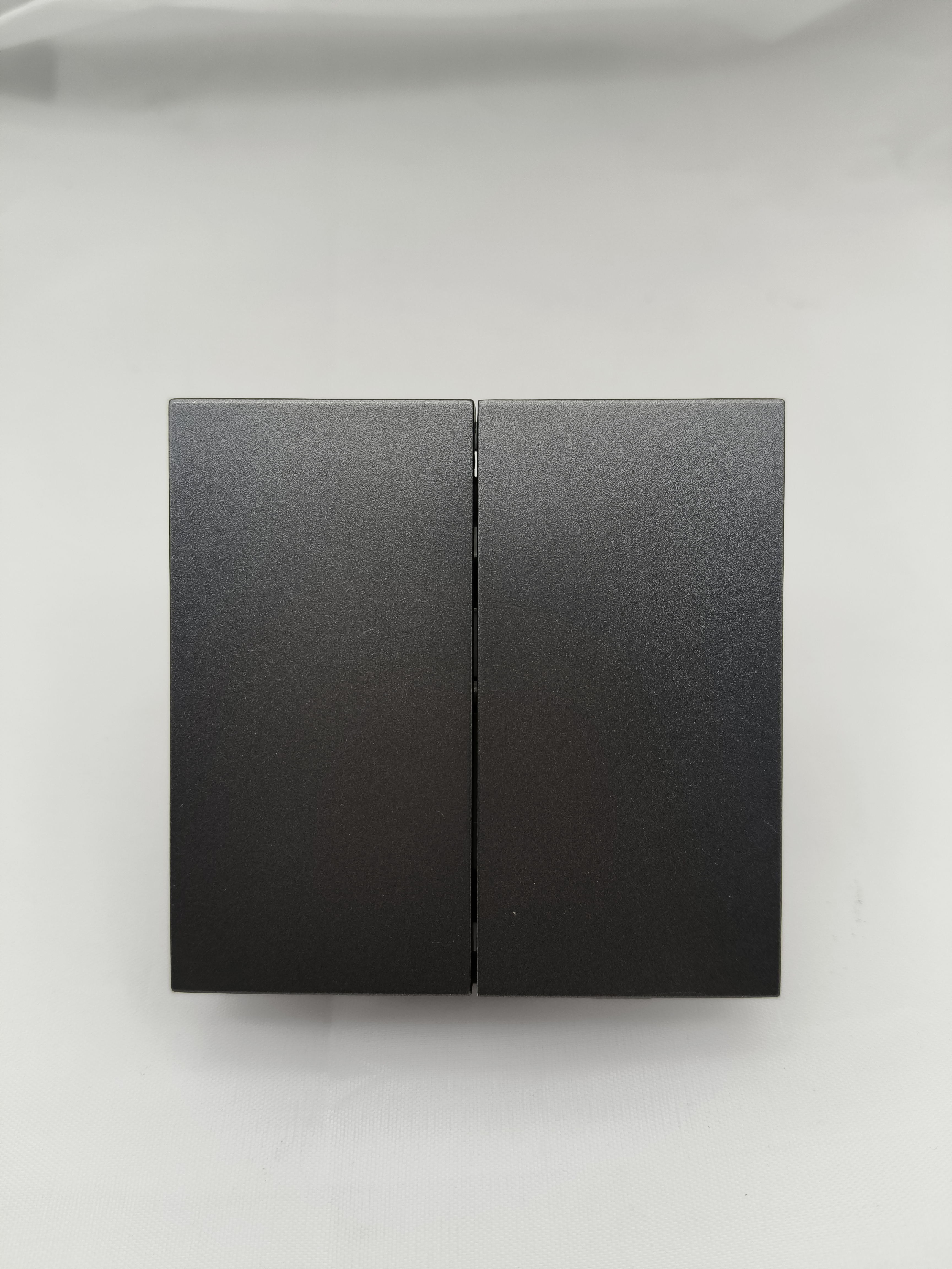 Изображение товара Выключатель 2-клавишный ALTECH Encore графит, скрытая установка