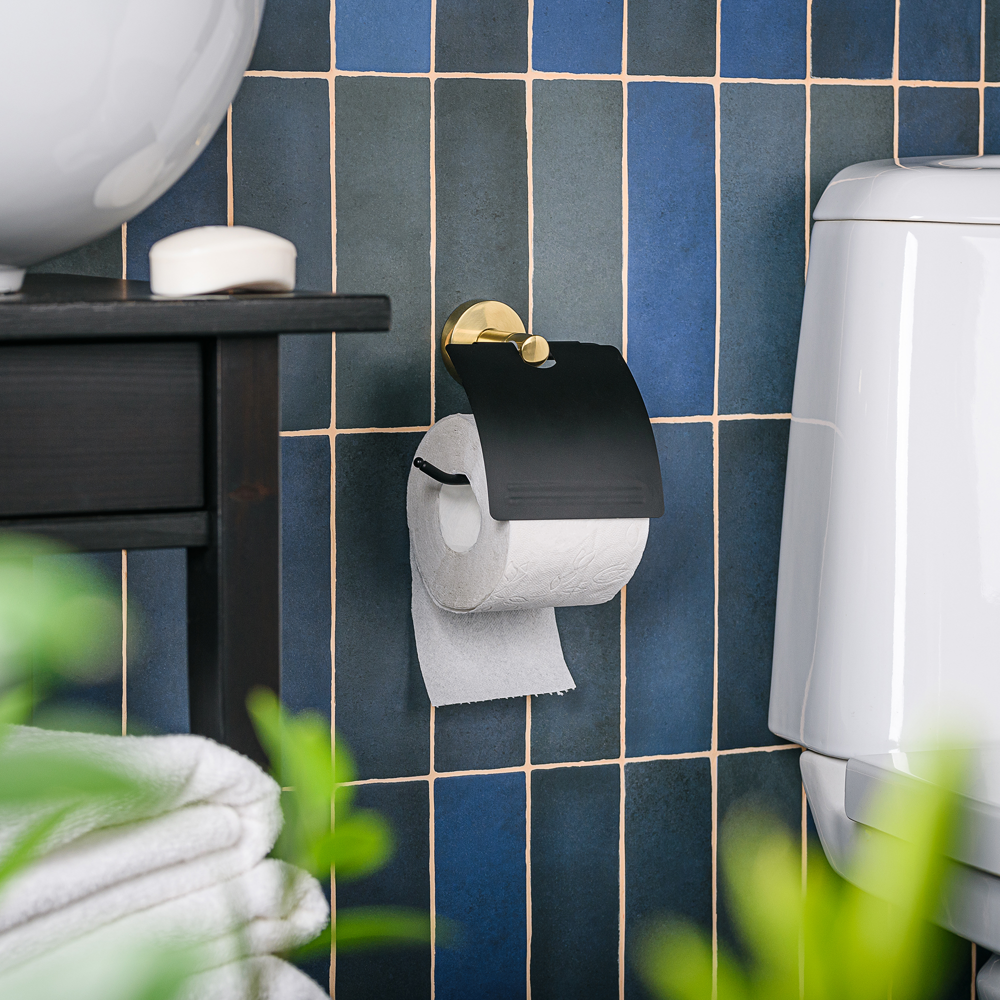 Изображение товара Держатель для туалетной бумаги Moroshka Oro Nero черный 1 шт